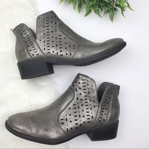 Eurosoft By Sofft Catarina Silver Metallic Bootie